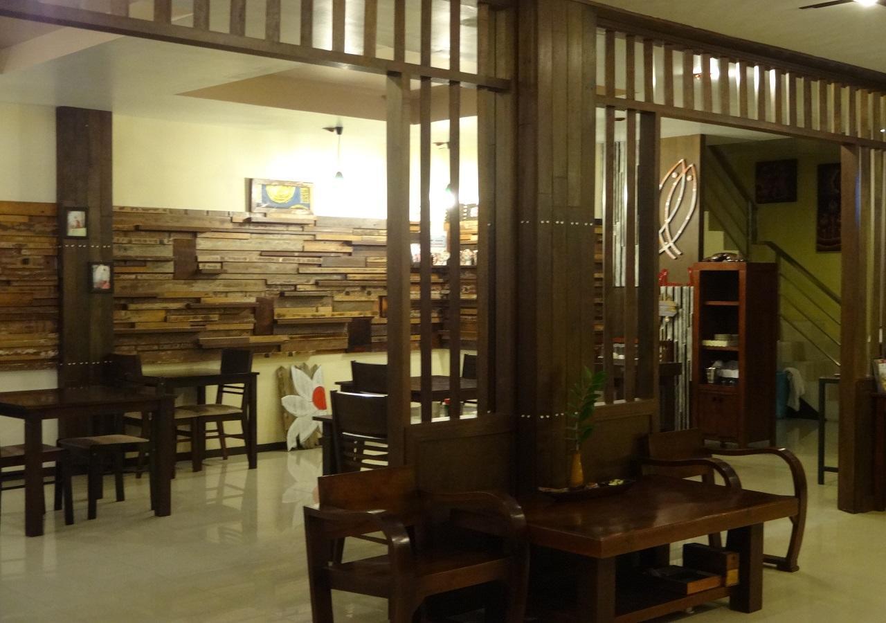 At Home Hotel Patong Exterior photo